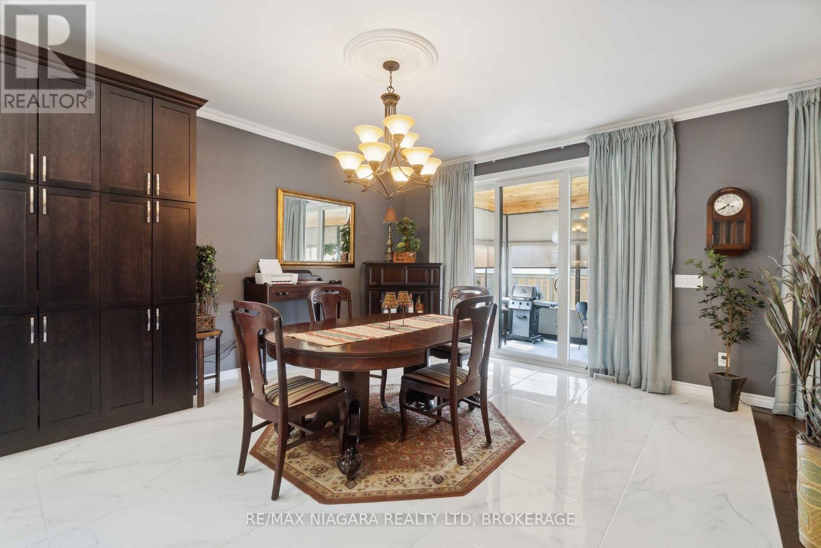 3555 Canfield Crescent, Fort Erie, Ontario  L0S 1S0 - Photo 10 - X12485250