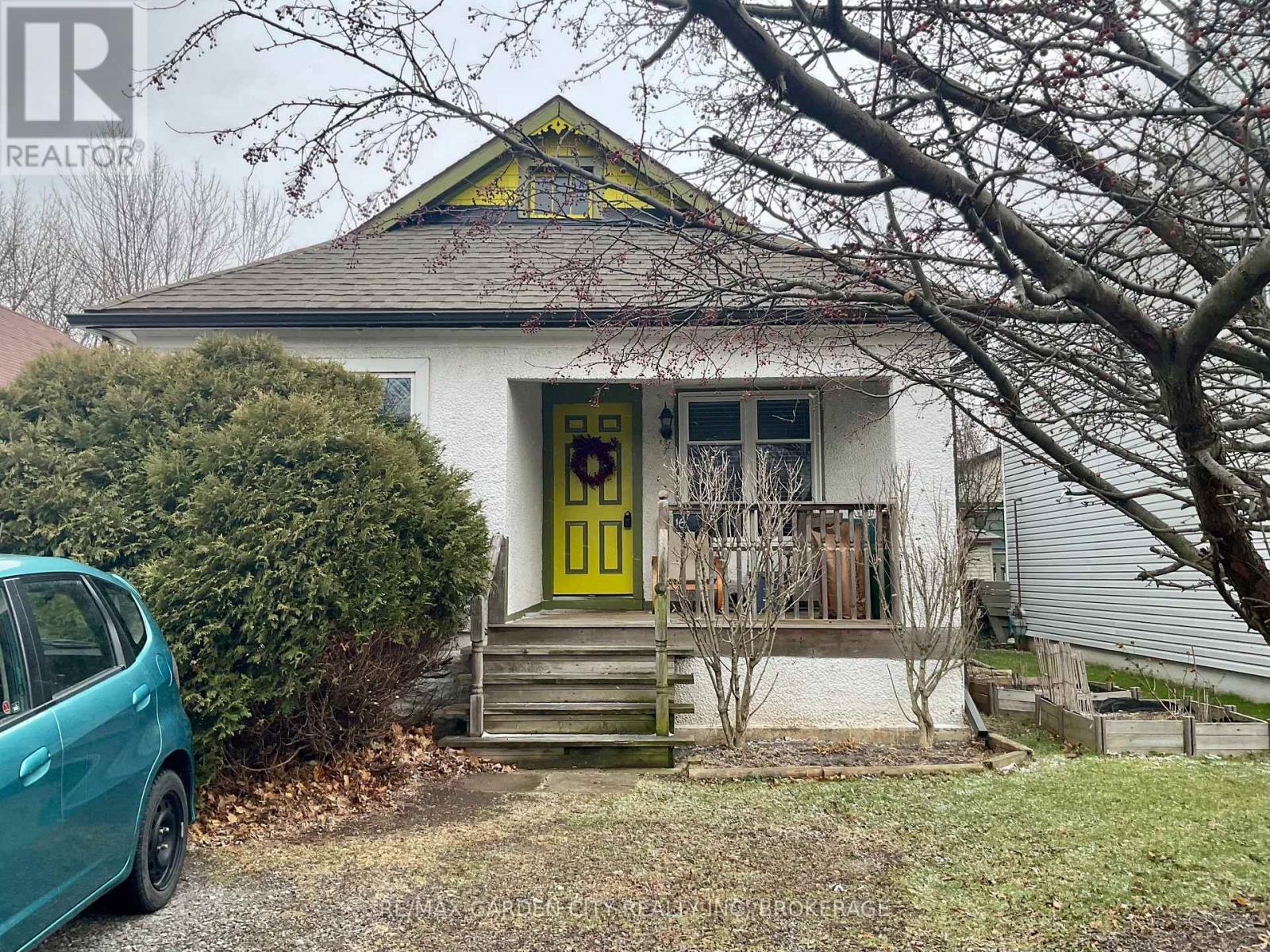 16 IDA STREET, St. Catharines, Ontario