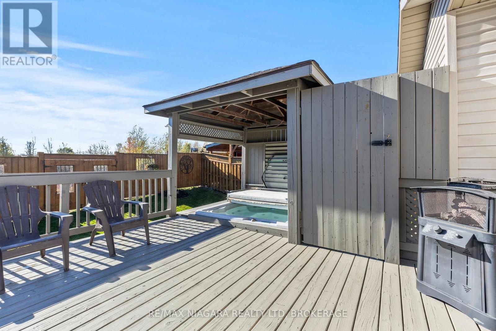 3579 Carver Street, Fort Erie, Ontario  L0S 1S0 - Photo 26 - X12485443