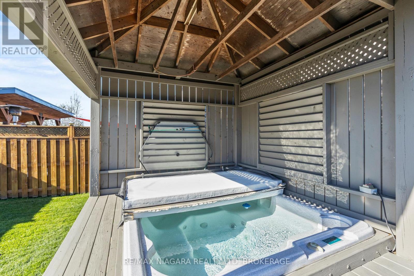 3579 Carver Street, Fort Erie, Ontario  L0S 1S0 - Photo 27 - X12485443