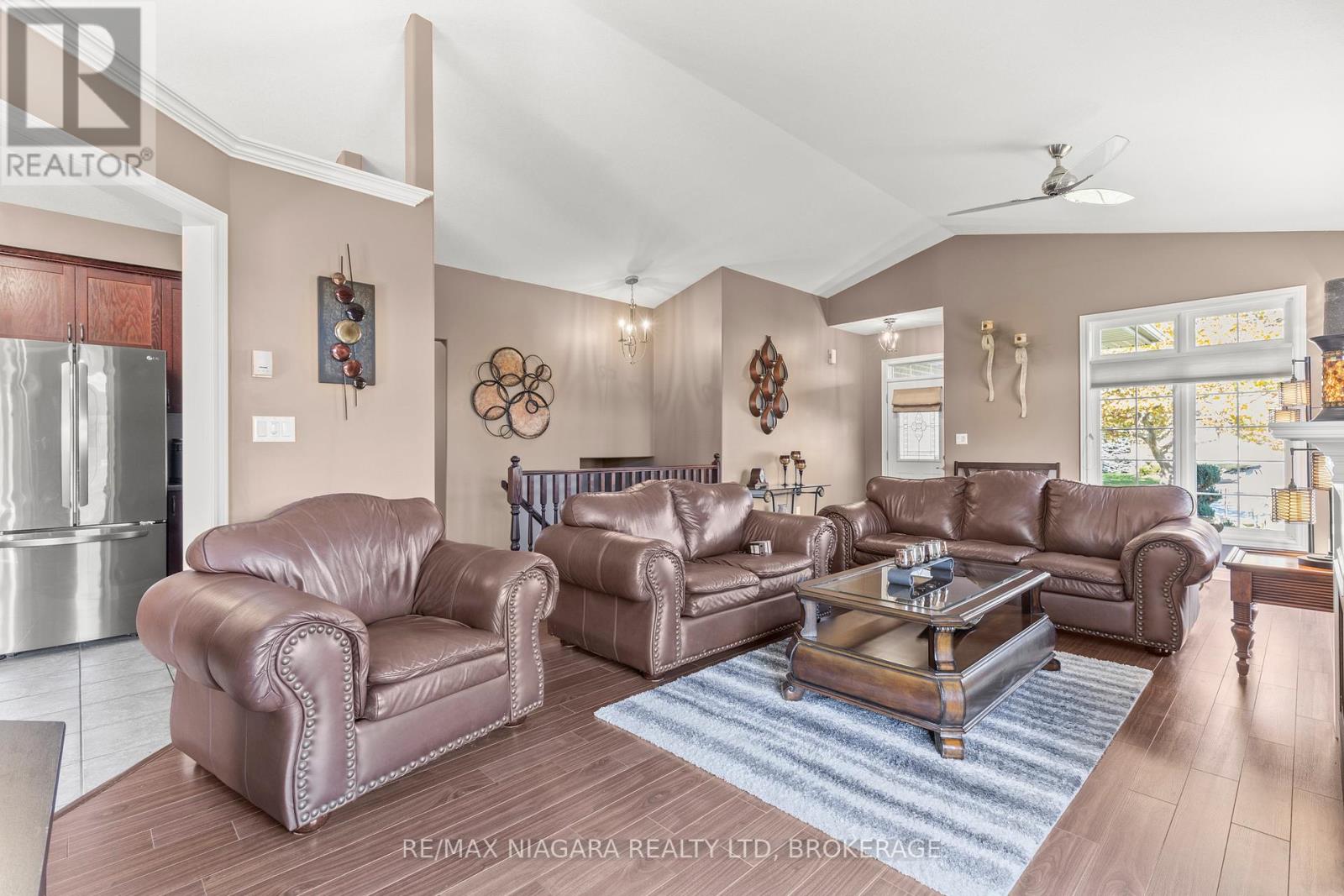 3579 Carver Street, Fort Erie, Ontario  L0S 1S0 - Photo 5 - X12485443