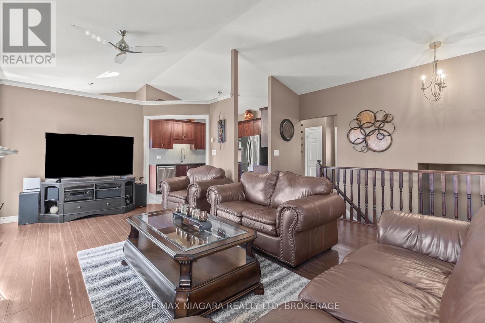 3579 Carver Street, Fort Erie, Ontario  L0S 1S0 - Photo 7 - X12485443