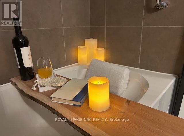 1417 - 330 Prince Charles Drive S, Welland, Ontario  L3C 7B3 - Photo 17 - X12486899