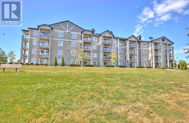 1417 - 330 Prince Charles Drive S, Welland, Ontario  L3C 7B3 - Photo 3 - X12486899