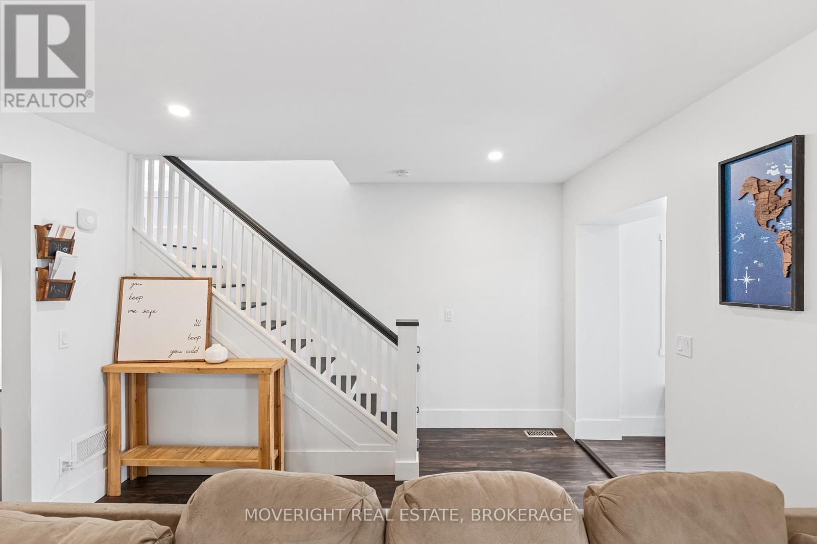 331 Fielden Avenue, Port Colborne, Ontario  L3K 4T8 - Photo 11 - X12487099