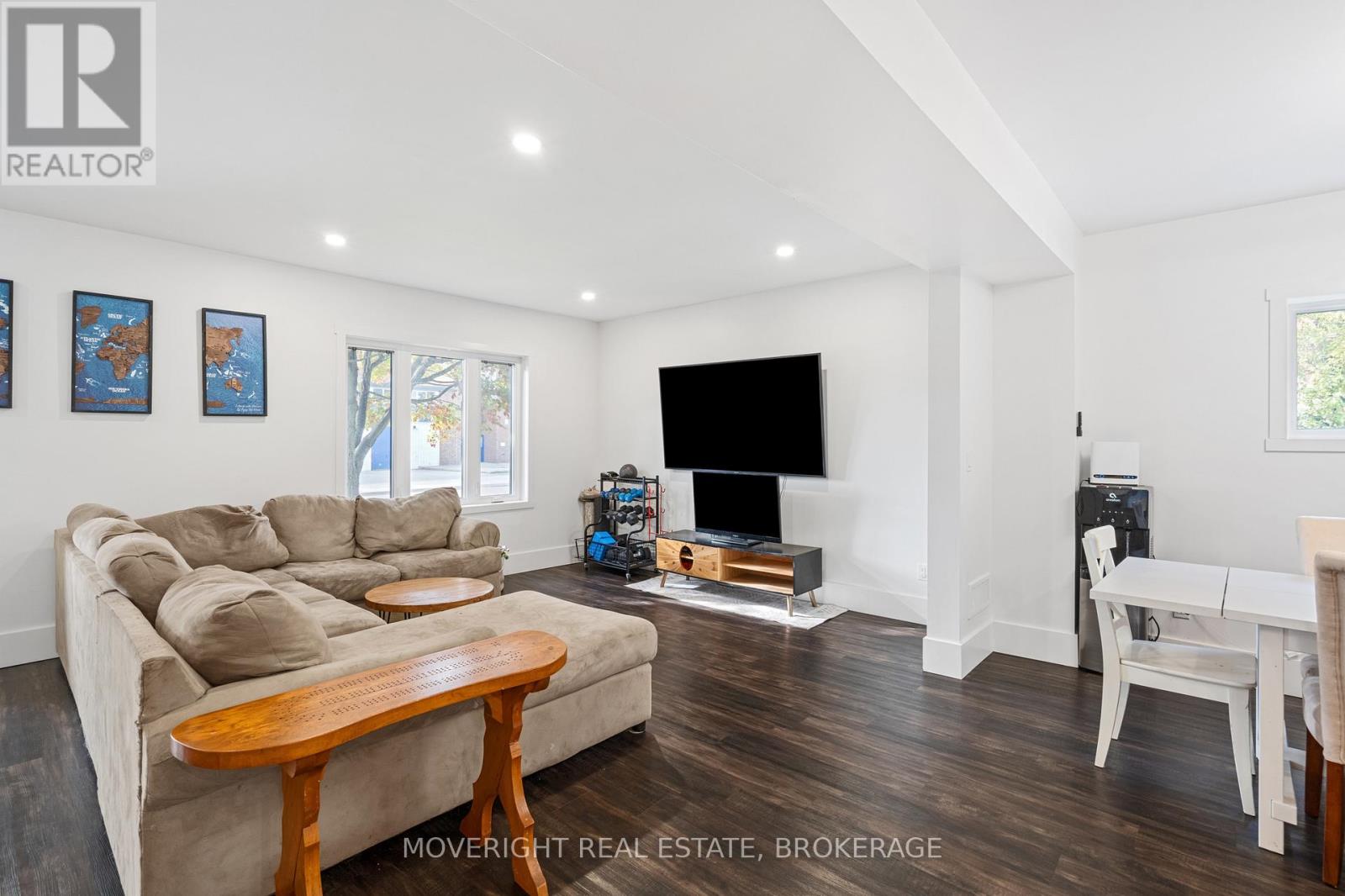 331 Fielden Avenue, Port Colborne, Ontario  L3K 4T8 - Photo 9 - X12487099