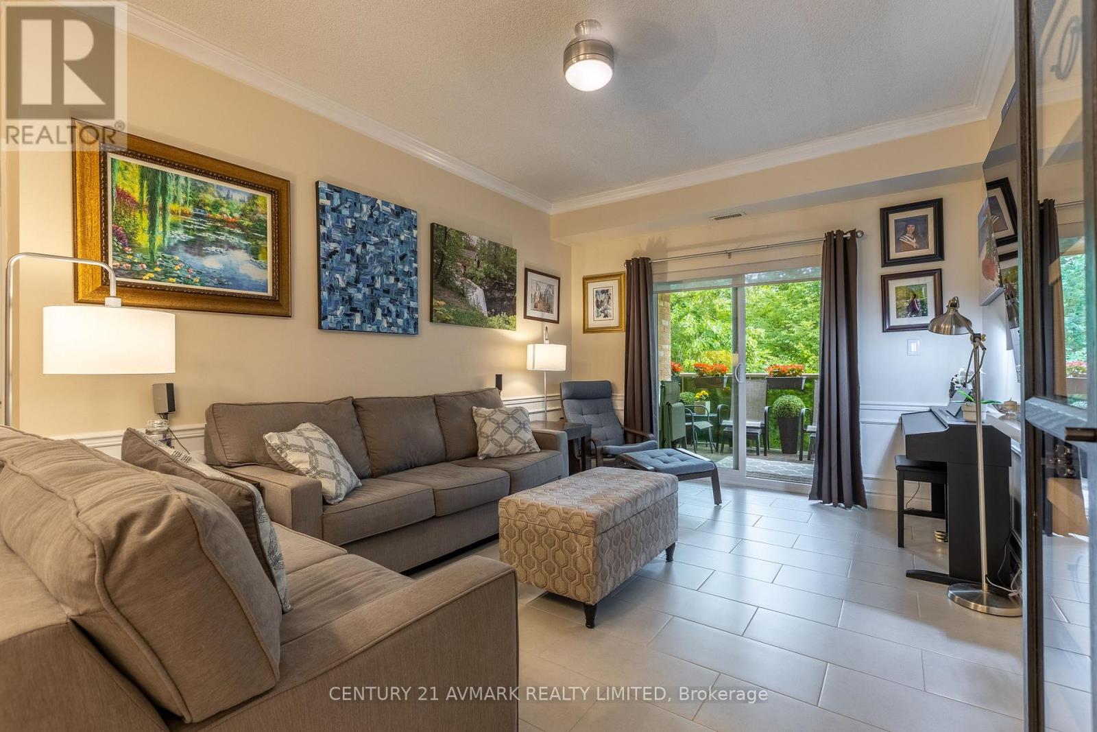 228 - 8111 Forest Glen Drive, Niagara Falls, Ontario  L2H 2Y7 - Photo 13 - X12487302