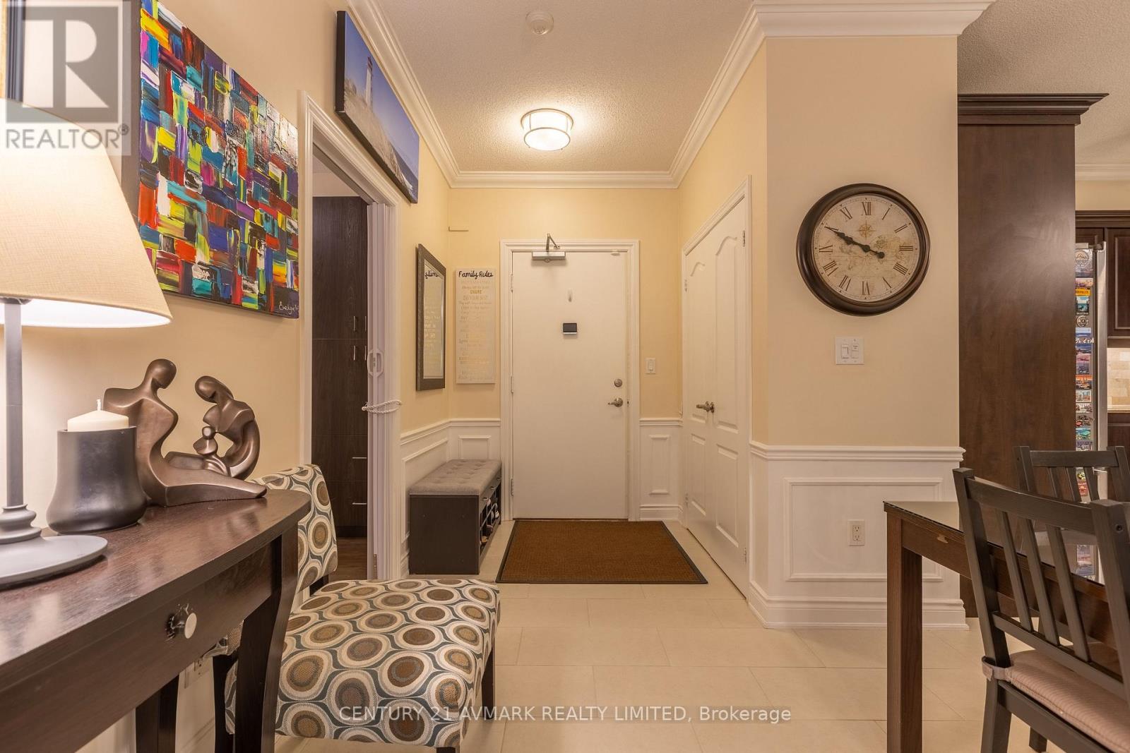 228 - 8111 Forest Glen Drive, Niagara Falls, Ontario  L2H 2Y7 - Photo 3 - X12487302