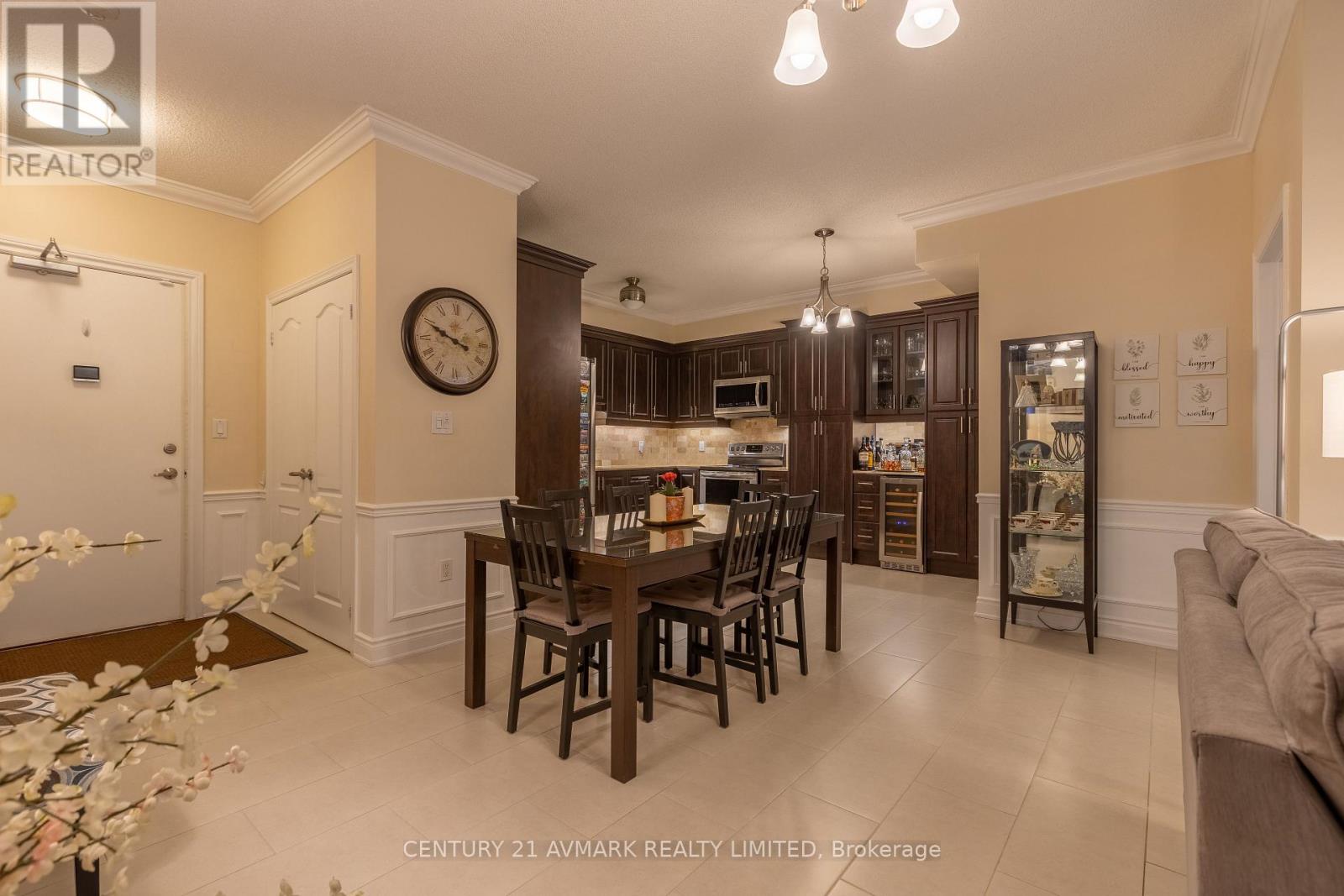 228 - 8111 Forest Glen Drive, Niagara Falls, Ontario  L2H 2Y7 - Photo 8 - X12487302