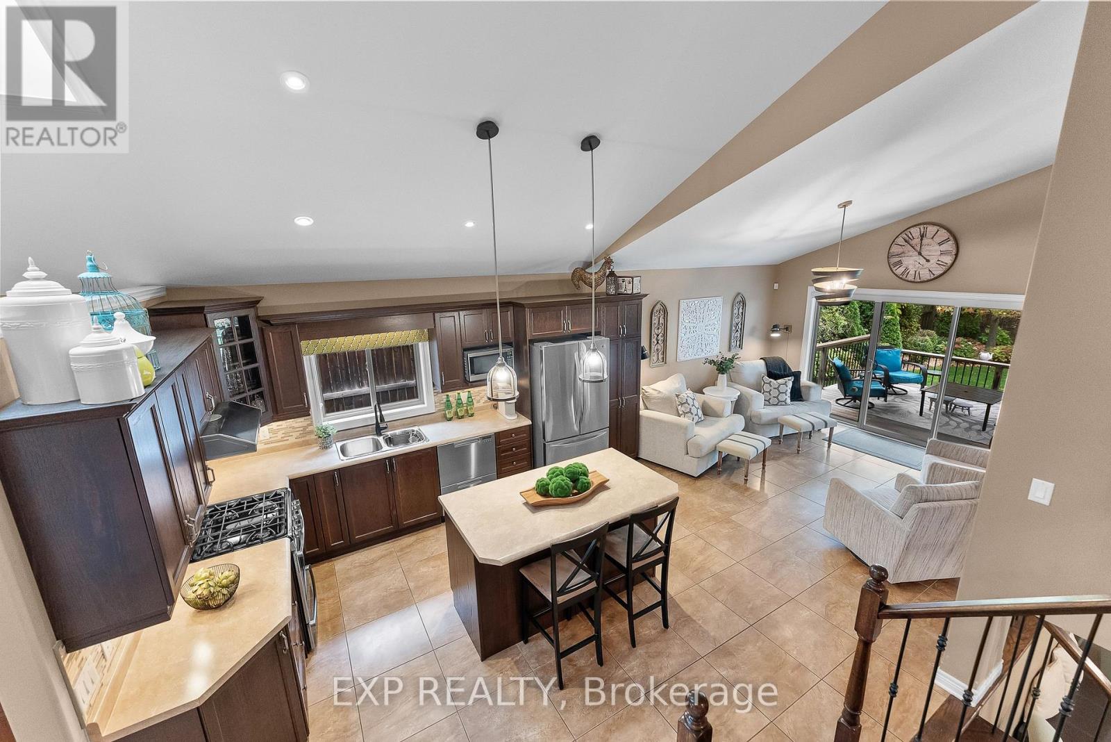 9148 Tapestry Court, Niagara Falls, Ontario  L2H 0E2 - Photo 11 - X12487616