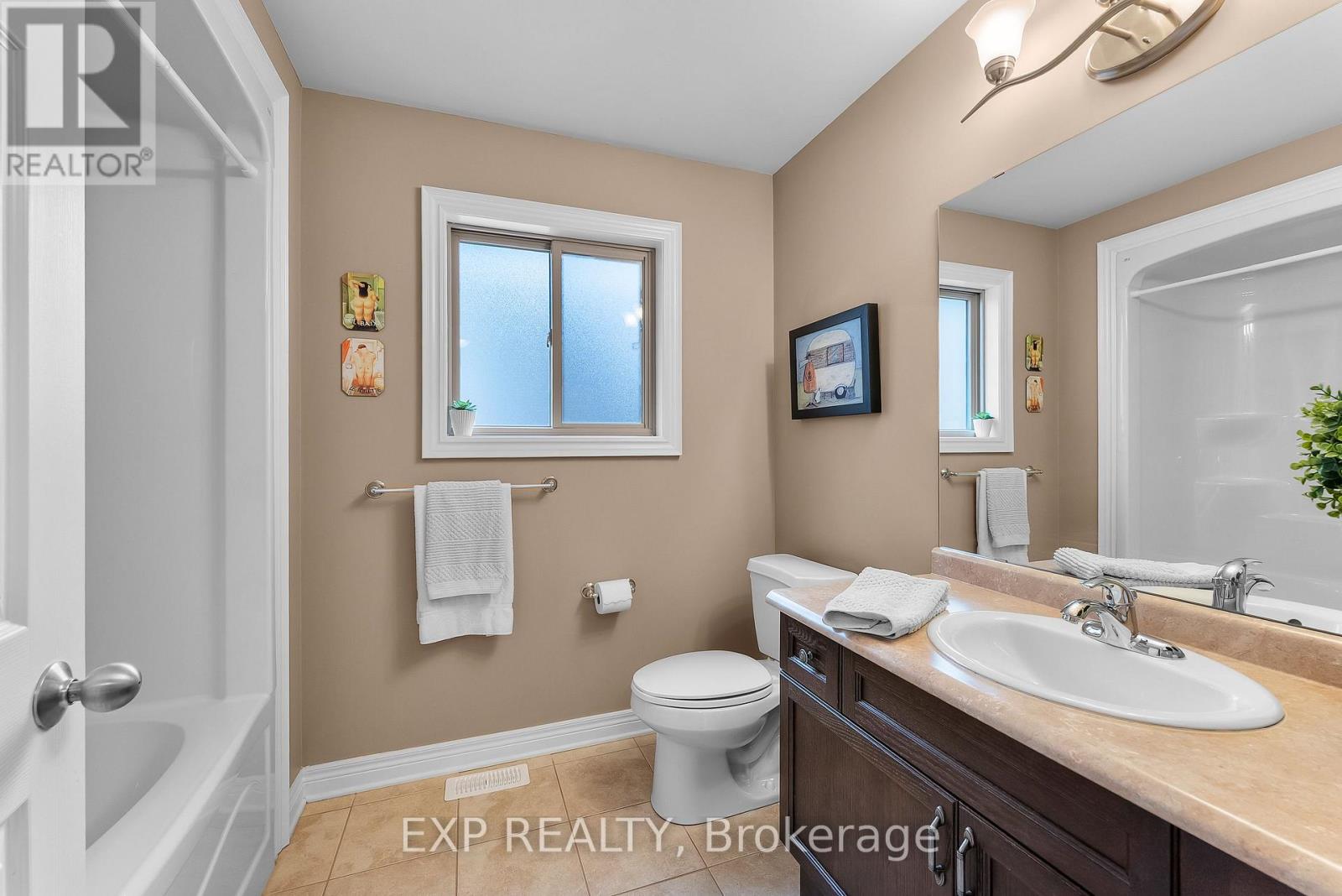 9148 Tapestry Court, Niagara Falls, Ontario  L2H 0E2 - Photo 24 - X12487616