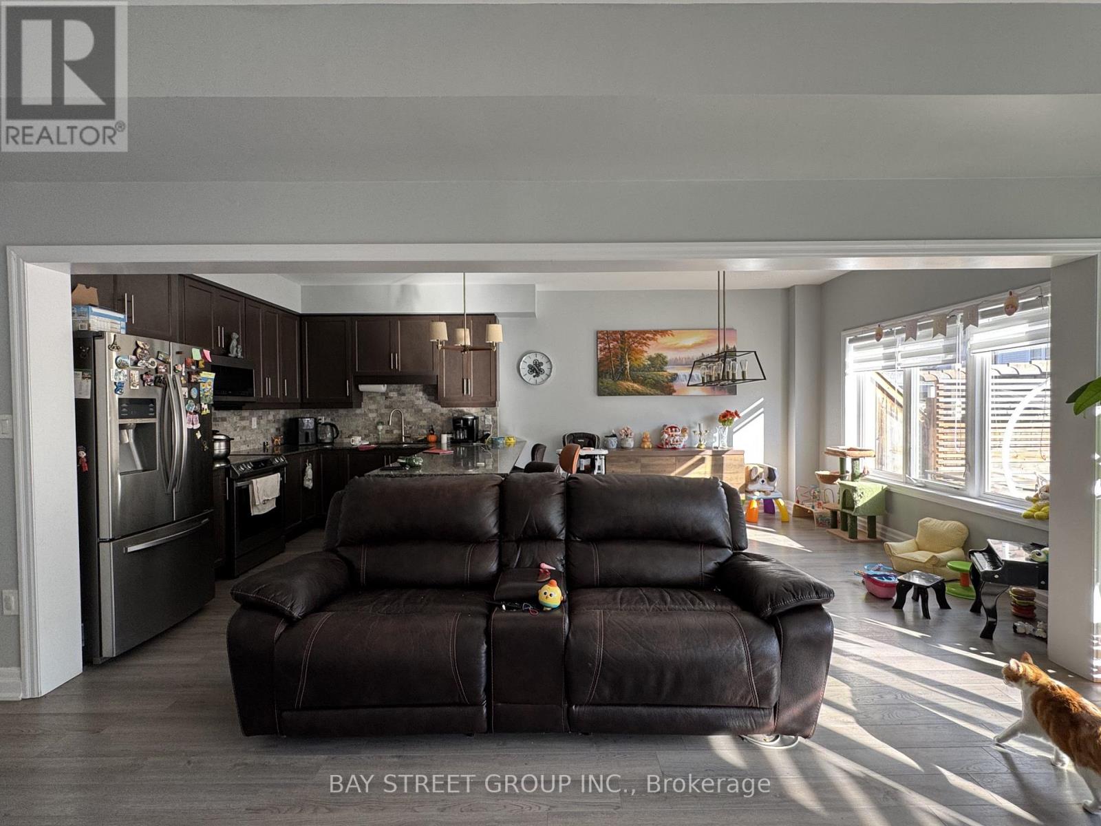 Master Bedroom - 51 Dominion Crescent, Niagara-On-The-Lake, Ontario  L0S 1P0 - Photo 4 - X12489040