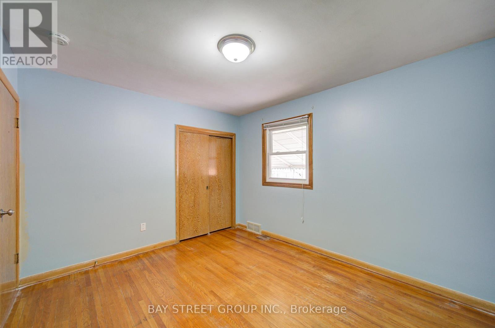 58 Broderick Avenue, Thorold, Ontario  L2V 2J1 - Photo 11 - X12493908