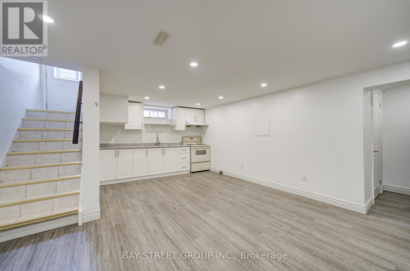 58 Broderick Avenue, Thorold, Ontario  L2V 2J1 - Photo 18 - X12493908