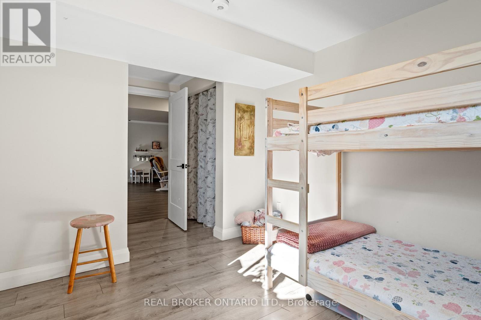 92 Ivy Crescent, Thorold, Ontario  L2V 0J9 - Photo 40 - X12494254