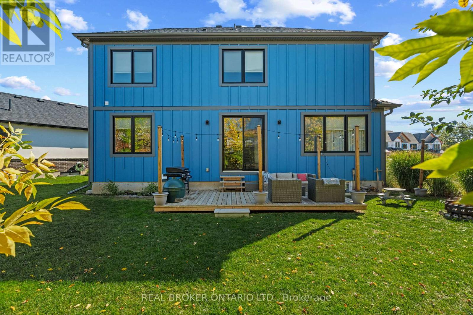 92 Ivy Crescent, Thorold, Ontario  L2V 0J9 - Photo 45 - X12494254