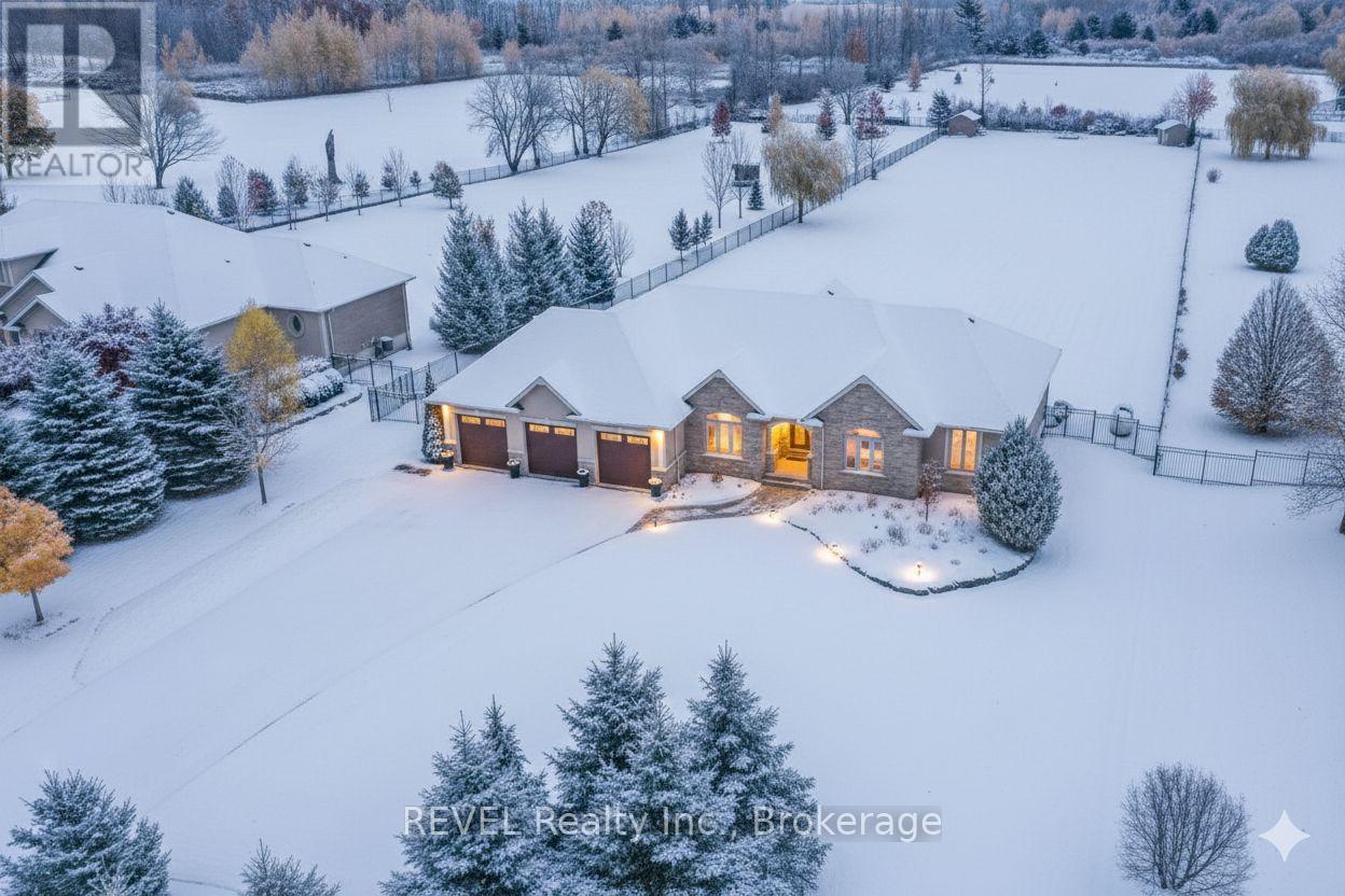 1330 CONCESSION 6 ROAD W, Hamilton, Ontario