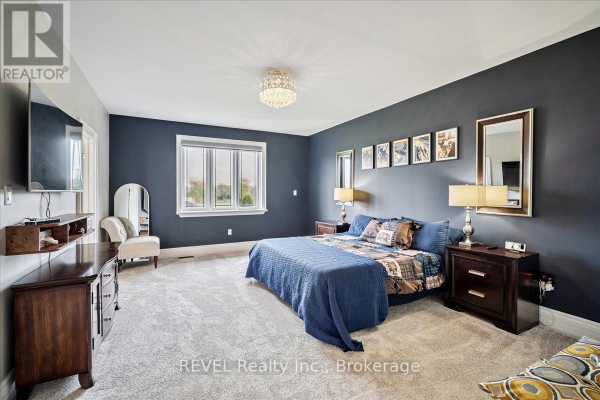 1330 Concession 6 Road W, Hamilton, Ontario  L8B 1N1 - Photo 13 - X12497382