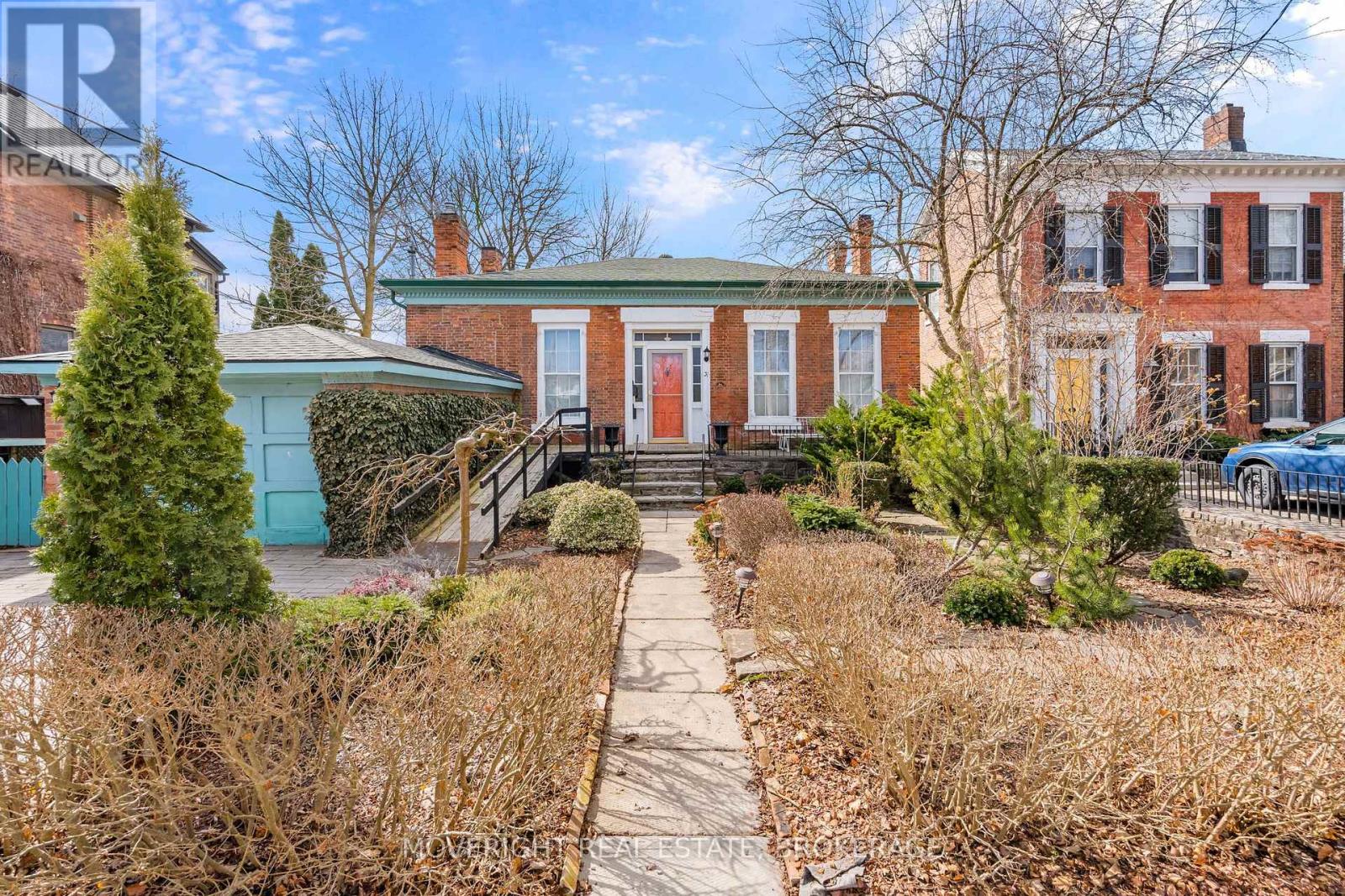 31 Yates Street, St. Catharines, Ontario  L2R 5R3 - Photo 2 - X12497512