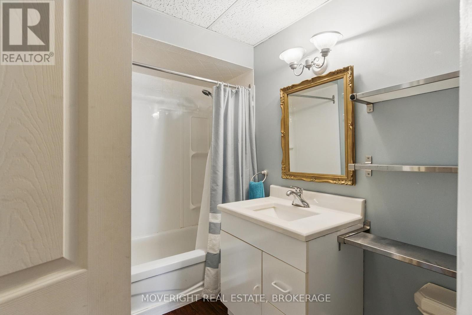 31 Yates Street, St. Catharines, Ontario  L2R 5R3 - Photo 43 - X12497512