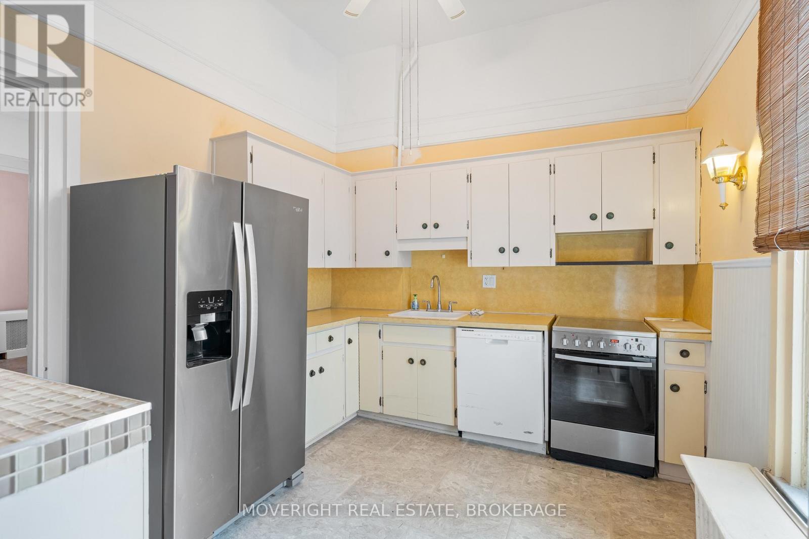 31 Yates Street, St. Catharines, Ontario  L2R 5R3 - Photo 25 - X12497640