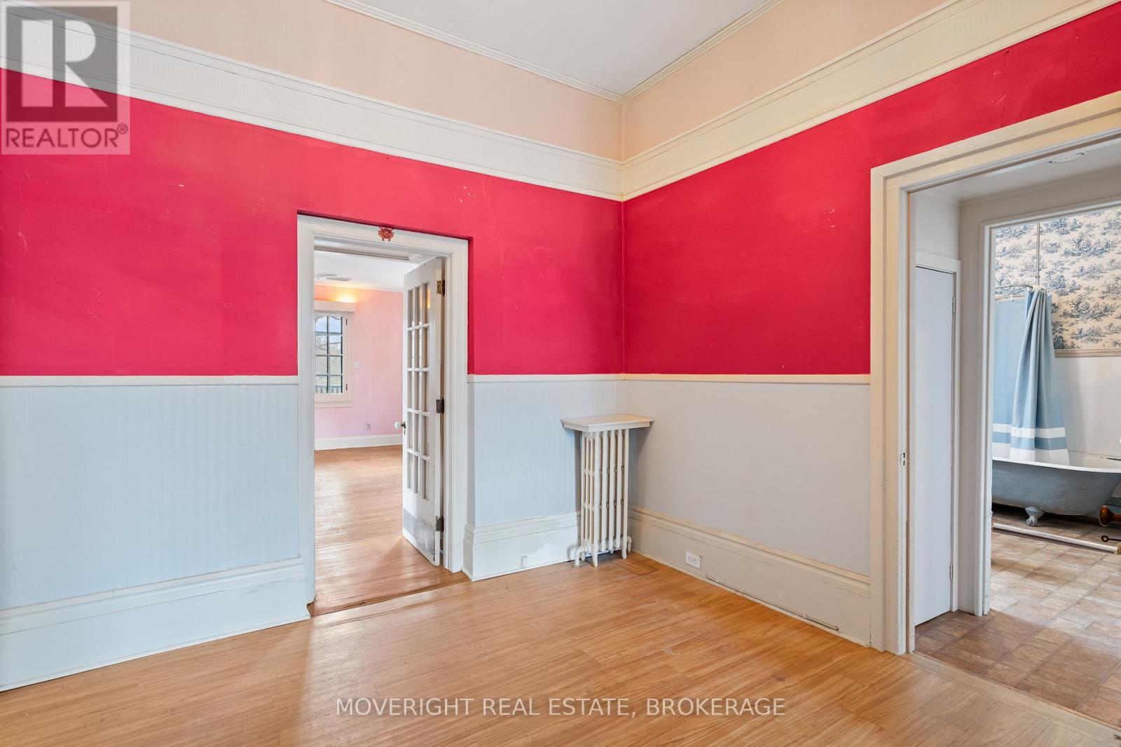 31 Yates Street, St. Catharines, Ontario  L2R 5R3 - Photo 27 - X12497640