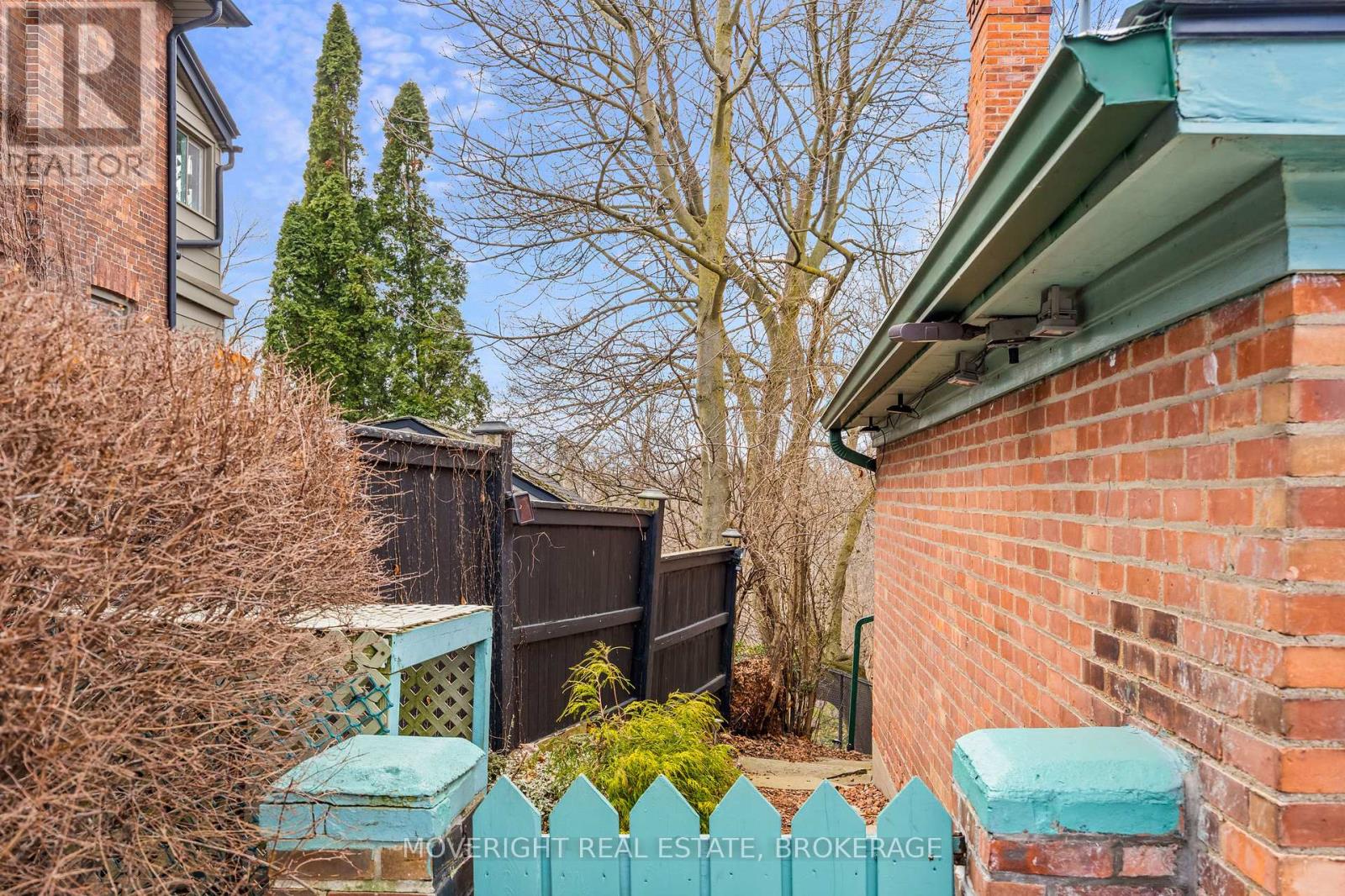 31 Yates Street, St. Catharines, Ontario  L2R 5R3 - Photo 7 - X12497640