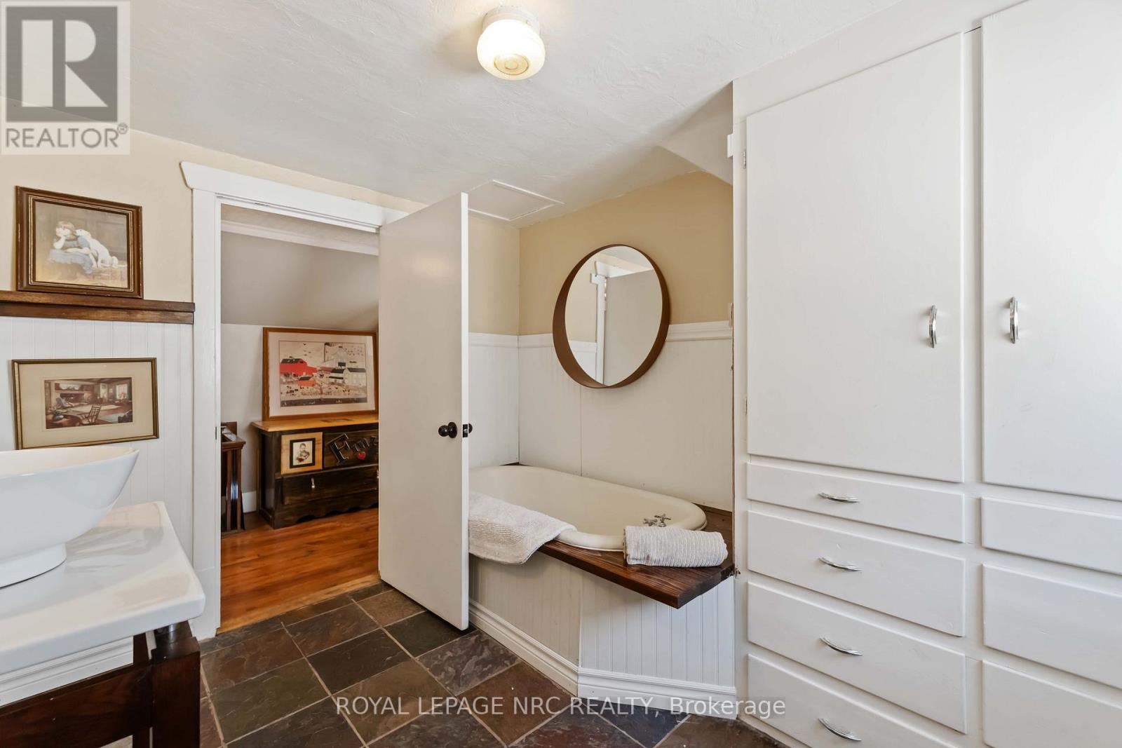 3638 Cutler Street, Fort Erie, Ontario  L0S 1N0 - Photo 36 - X12498022