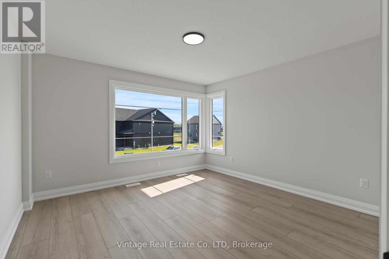 7455 Majestic Trail, Niagara Falls, Ontario  L2H 3V9 - Photo 18 - X12498948