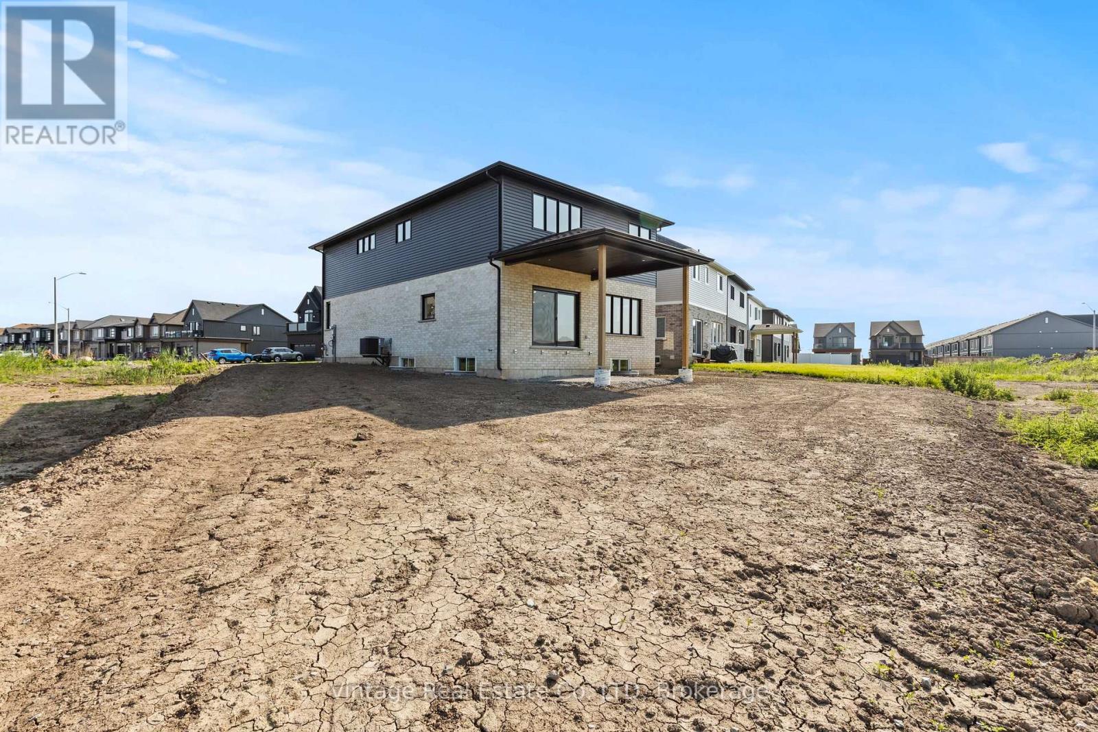 7455 Majestic Trail, Niagara Falls, Ontario  L2H 3V9 - Photo 23 - X12498948