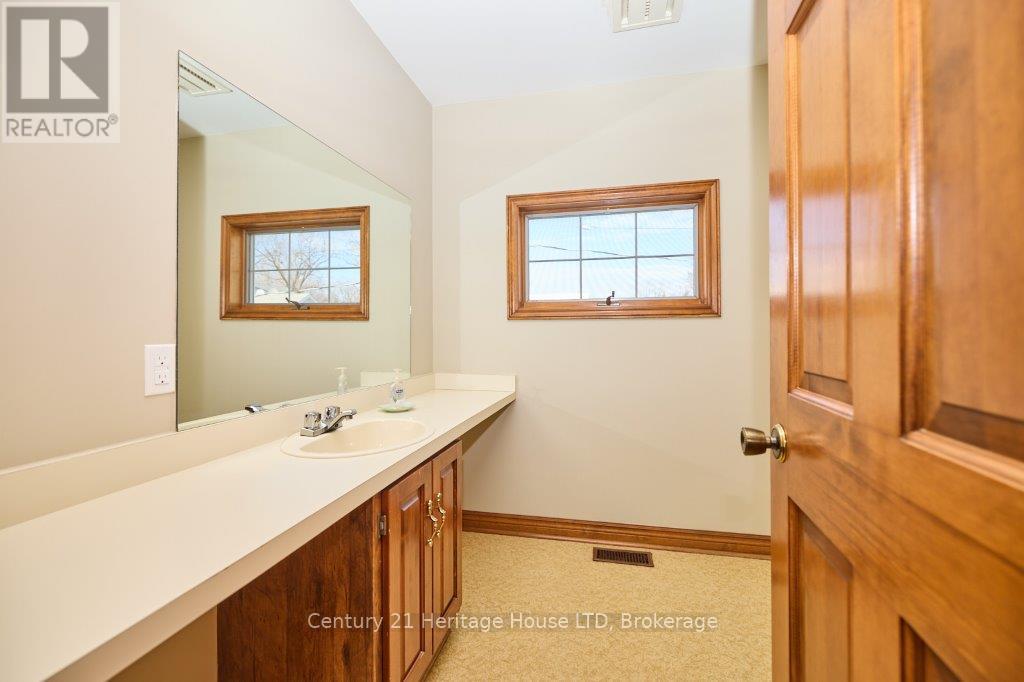 288 Ridge Road N, Fort Erie, Ontario  L0S 1N0 - Photo 23 - X12499364