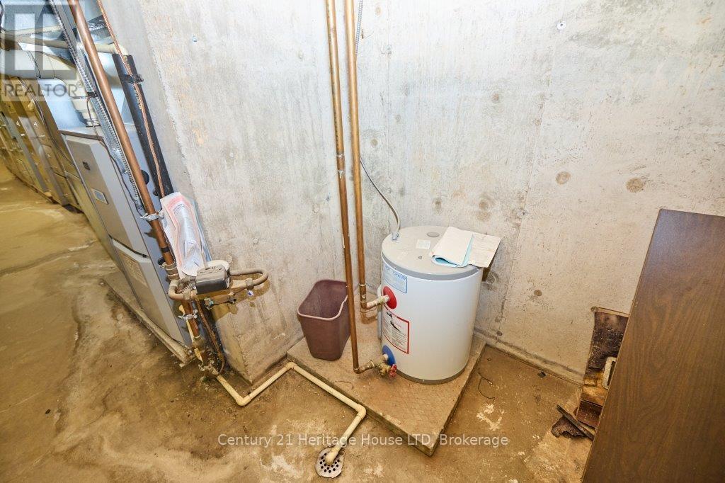 288 Ridge Road N, Fort Erie, Ontario  L0S 1N0 - Photo 33 - X12499364