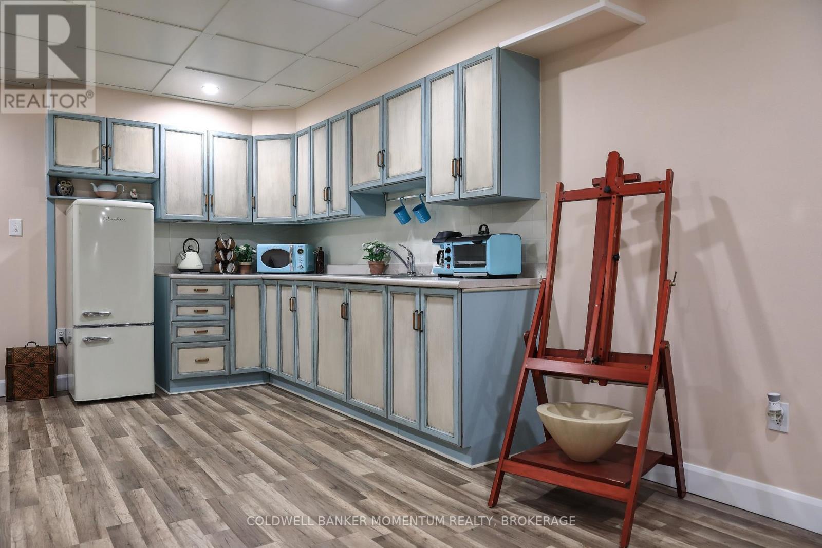 3352 Lake Shore Boulevard W, Toronto, Ontario  M8W 1M9 - Photo 10 - W12500456