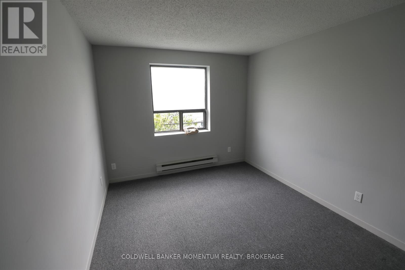 3352 Lake Shore Boulevard W, Toronto, Ontario  M8W 1M9 - Photo 8 - W12500456