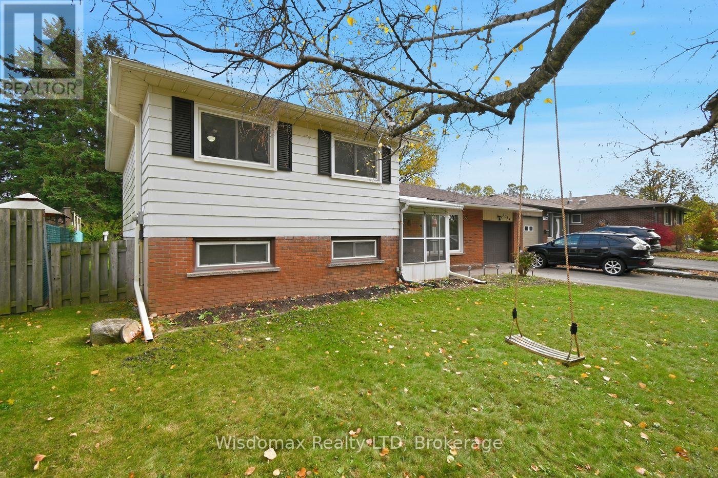 3384 Baker Crescent, Niagara Falls, Ontario  L2J 3L9 - Photo 2 - X12501320