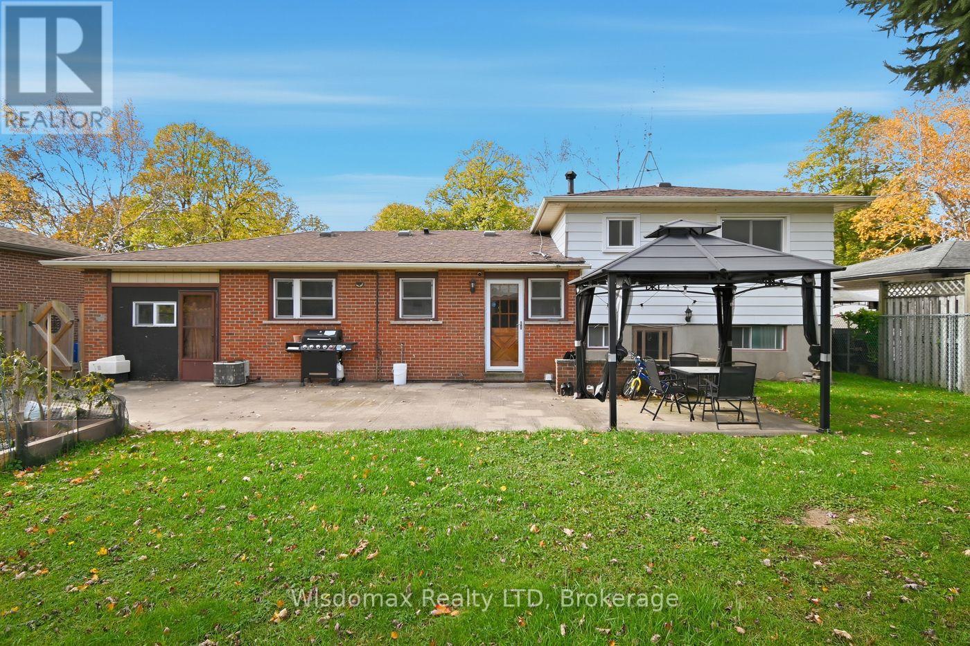 3384 Baker Crescent, Niagara Falls, Ontario  L2J 3L9 - Photo 35 - X12501320