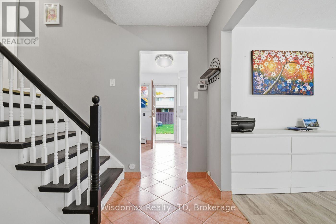 3384 Baker Crescent, Niagara Falls, Ontario  L2J 3L9 - Photo 7 - X12501320