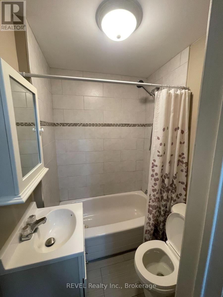 1 - 17 Marmora Street, St. Catharines, Ontario  L2P 3B9 - Photo 5 - X12501680