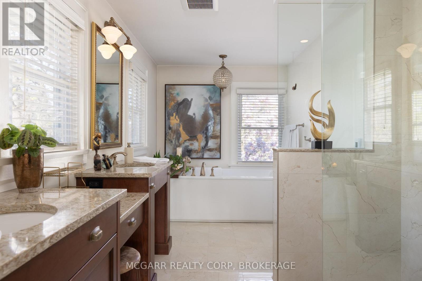 62 Hillcrest Avenue, St. Catharines, Ontario  L2R 4Y1 - Photo 20 - X12501684