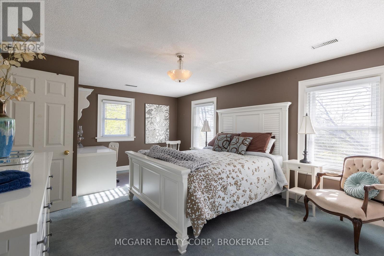 62 Hillcrest Avenue, St. Catharines, Ontario  L2R 4Y1 - Photo 22 - X12501684