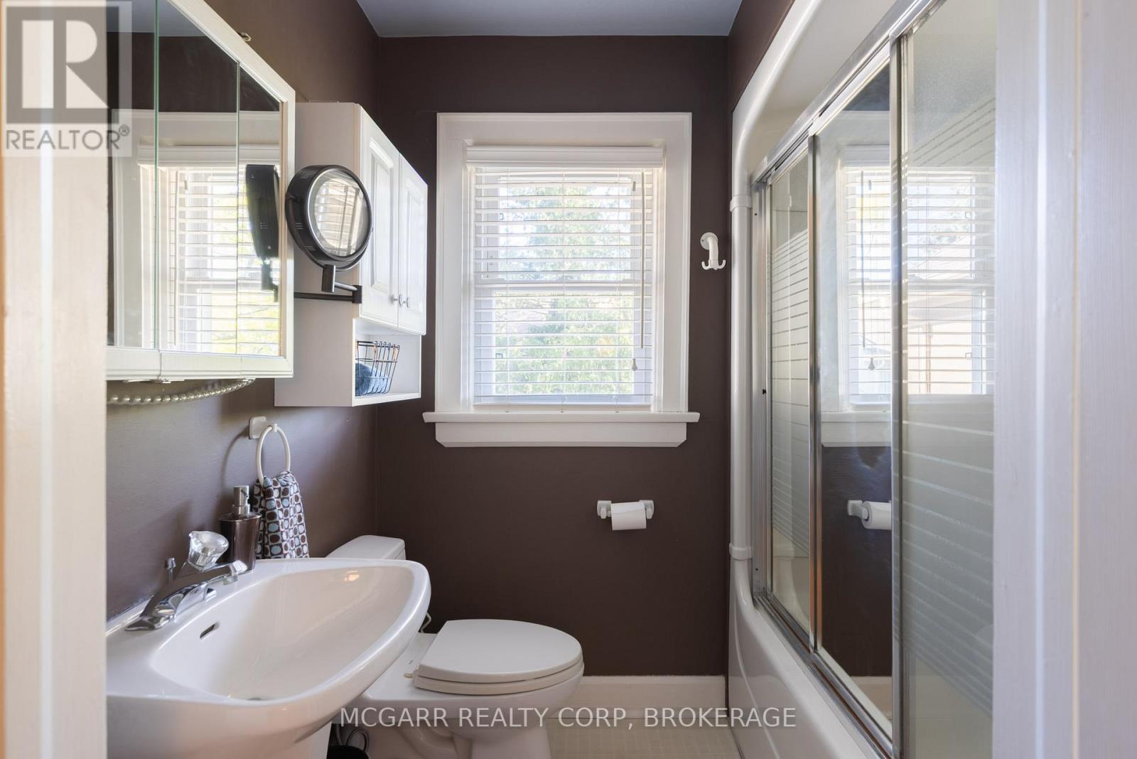 62 Hillcrest Avenue, St. Catharines, Ontario  L2R 4Y1 - Photo 23 - X12501684