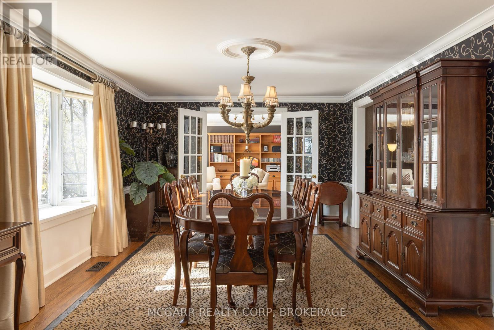 62 Hillcrest Avenue, St. Catharines, Ontario  L2R 4Y1 - Photo 9 - X12501684