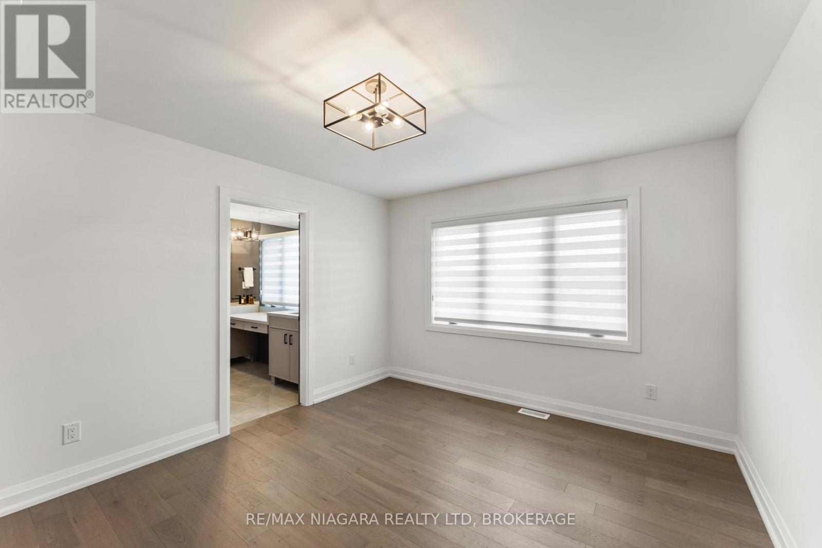 2864 Arrowsmith Court S, Fort Erie, Ontario  L0S 1S0 - Photo 6 - X12470569