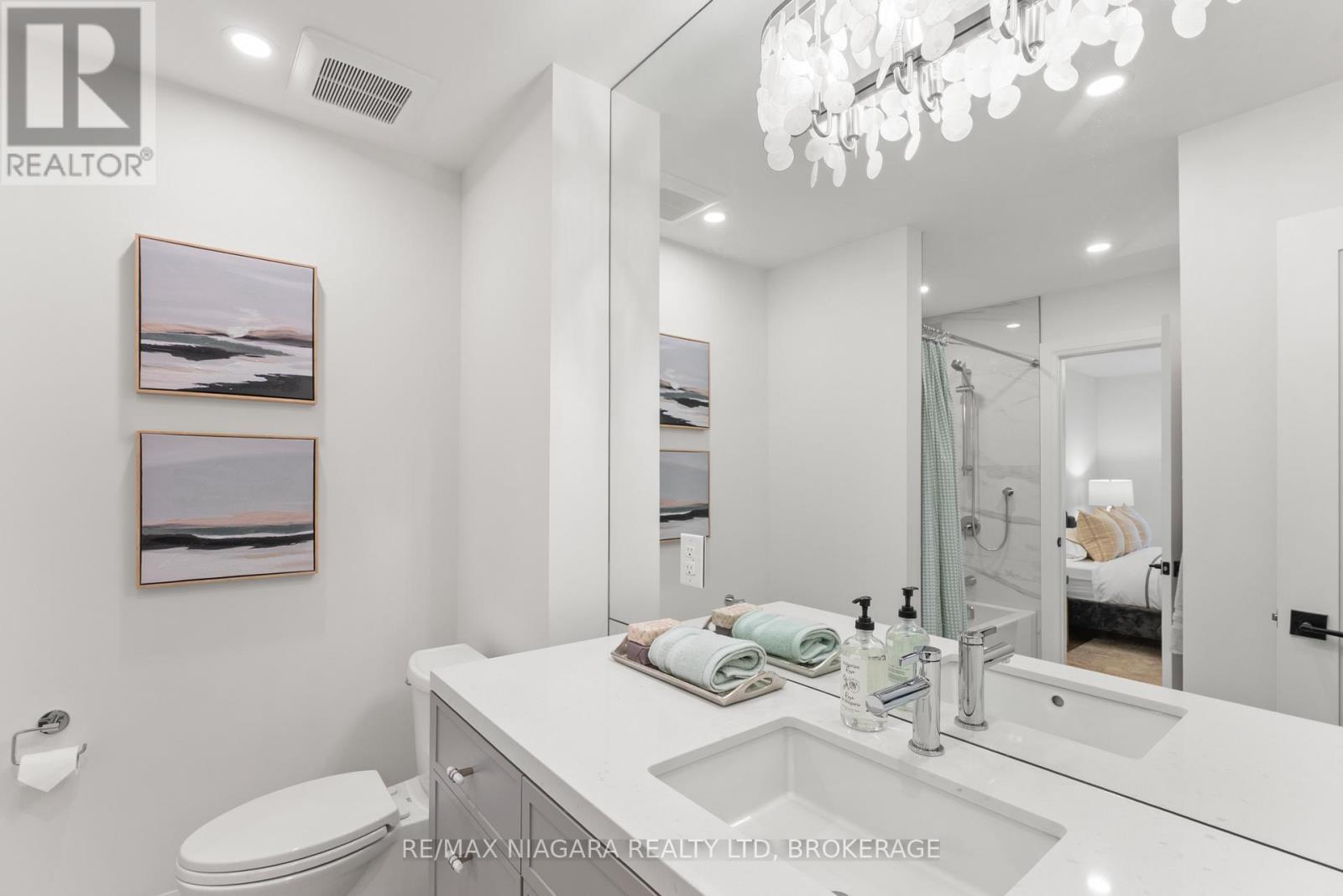 2864 Arrowsmith Court S, Fort Erie, Ontario  L0S 1S0 - Photo 9 - X12470569