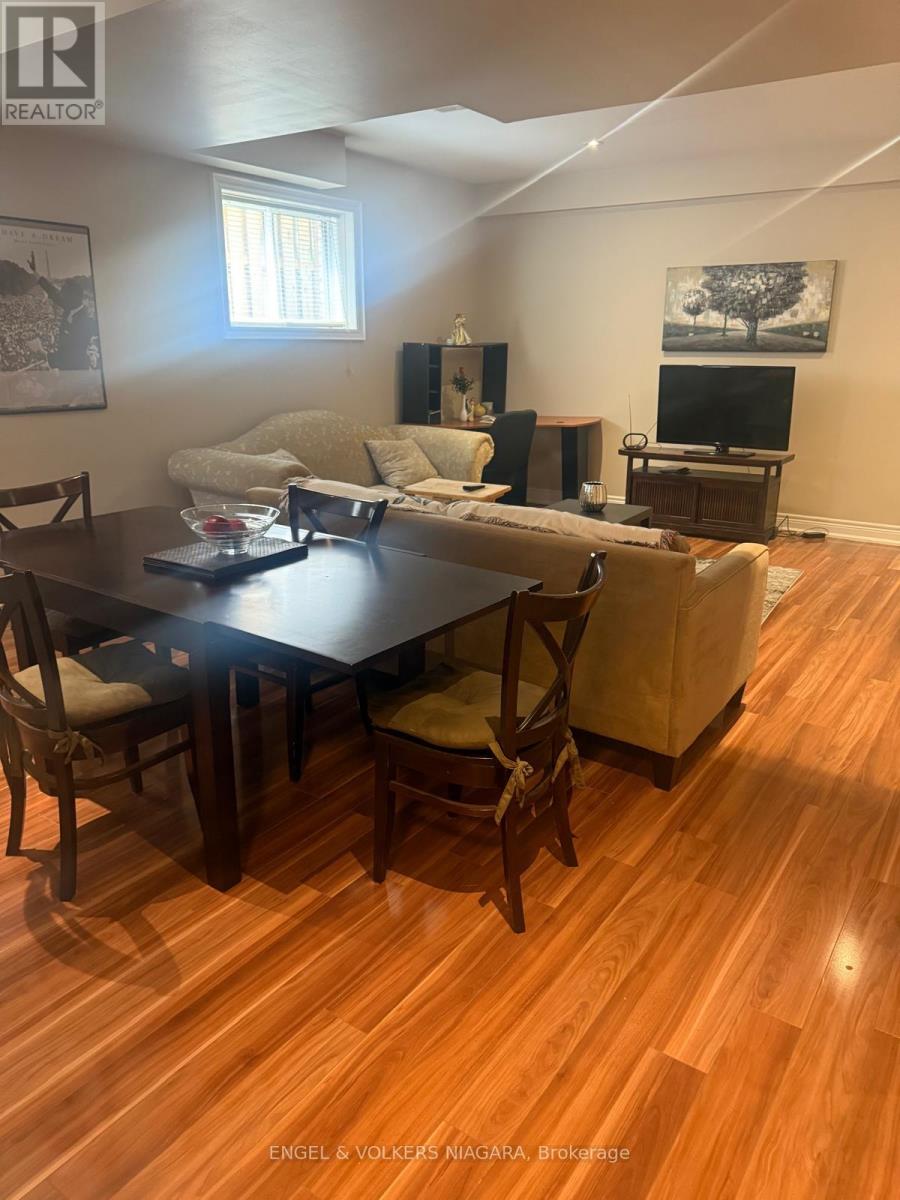 9285 Eagle Ridge Drive N, Niagara Falls, Ontario  L2H 0G4 - Photo 7 - X12504972