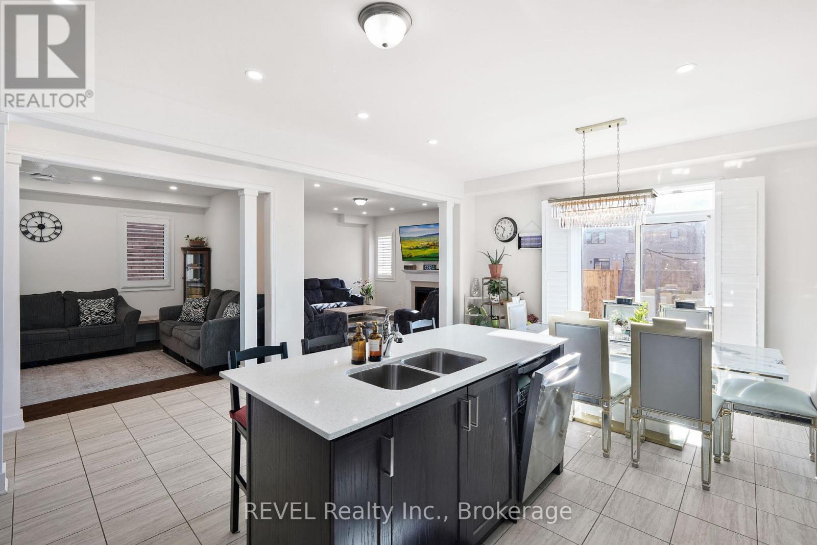 44 Spring Crest Way, Thorold, Ontario  L2V 0J8 - Photo 12 - X12505606