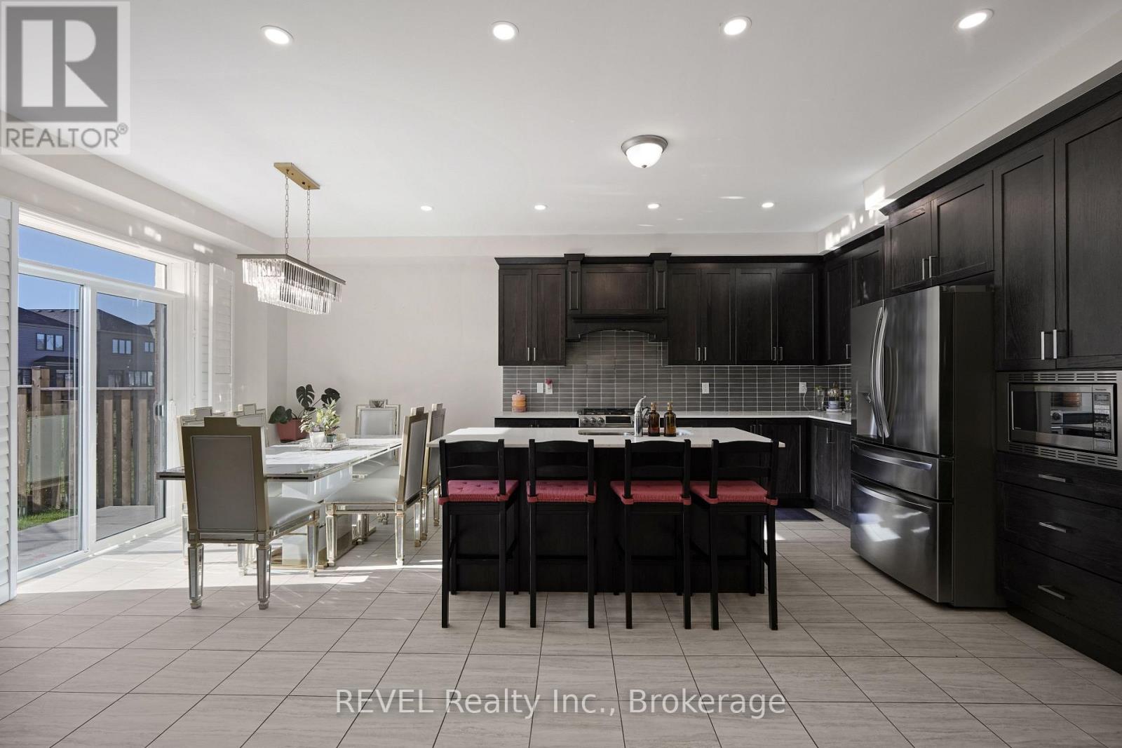 44 Spring Crest Way, Thorold, Ontario  L2V 0J8 - Photo 15 - X12505606