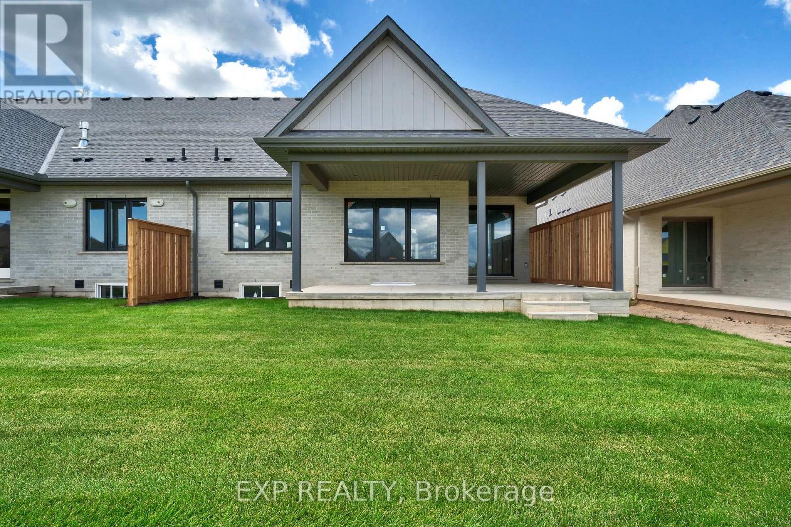 G - 304 Perth Trail, Welland, Ontario  L3B 0L8 - Photo 4 - X12505876