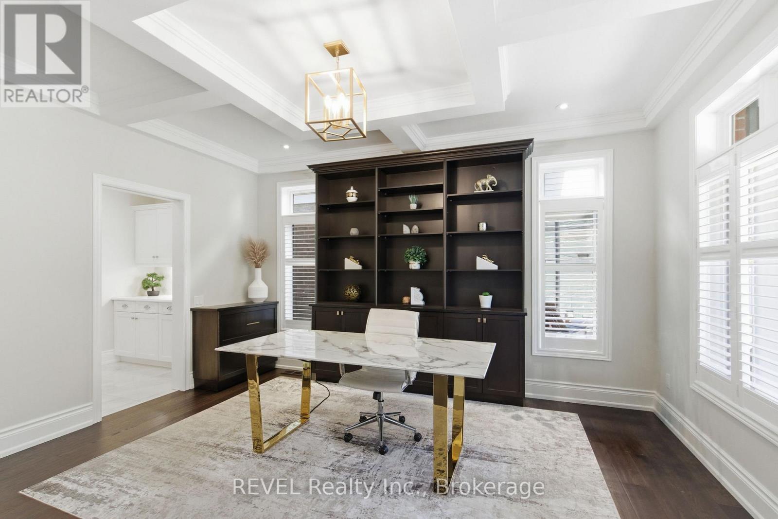 380 Pelham Road, St. Catharines, Ontario  L2S 0A2 - Photo 5 - X12507092