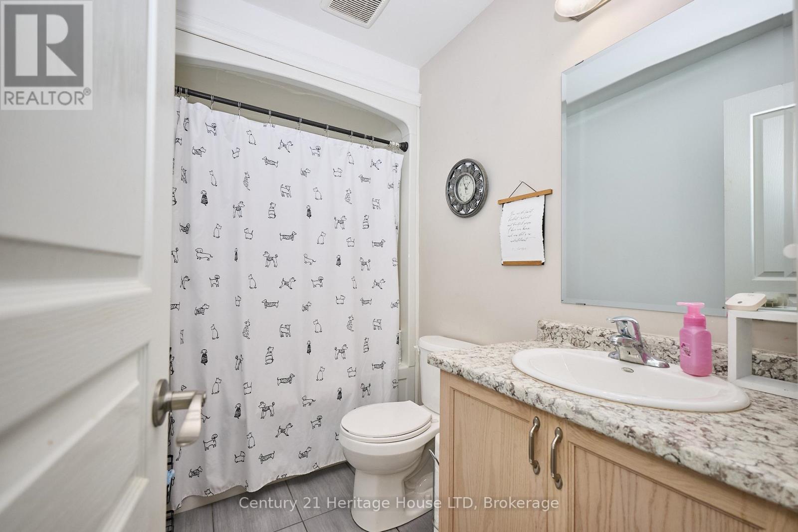 1121 Meadowood Street, Fort Erie, Ontario  L2A 0C1 - Photo 22 - X12507654